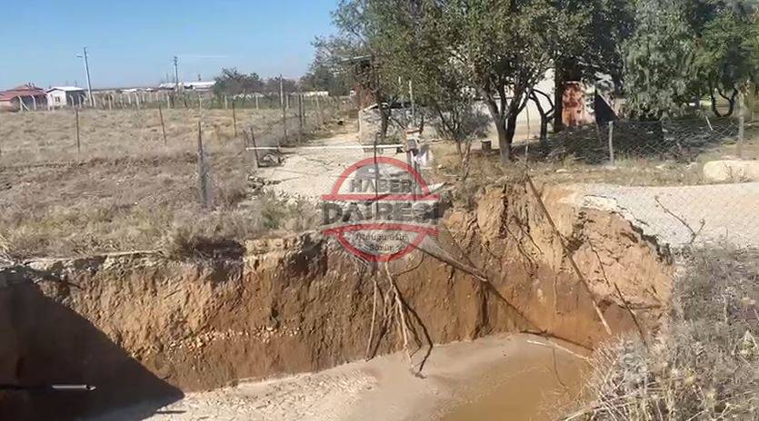 Konya’nın kabusu merkeze dayandı! Yol ortasında dev obruk oluştu 4